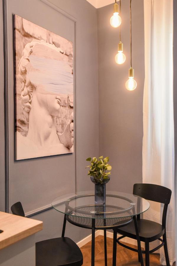 Modern Stay - Central Studios With Wall Projector Near Radisson Bucareste Exterior foto